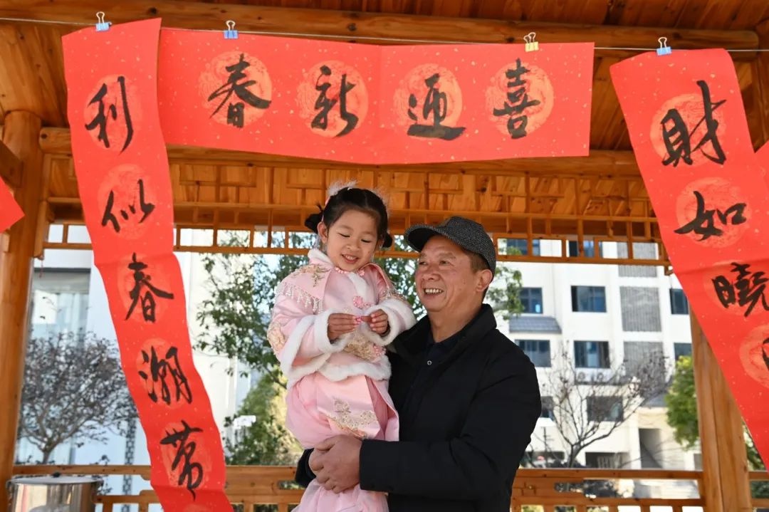 2025乙巳蛇年春节，洋溪镇翰墨飘香送福活动，你准备好迎接福气了吗？  第2张