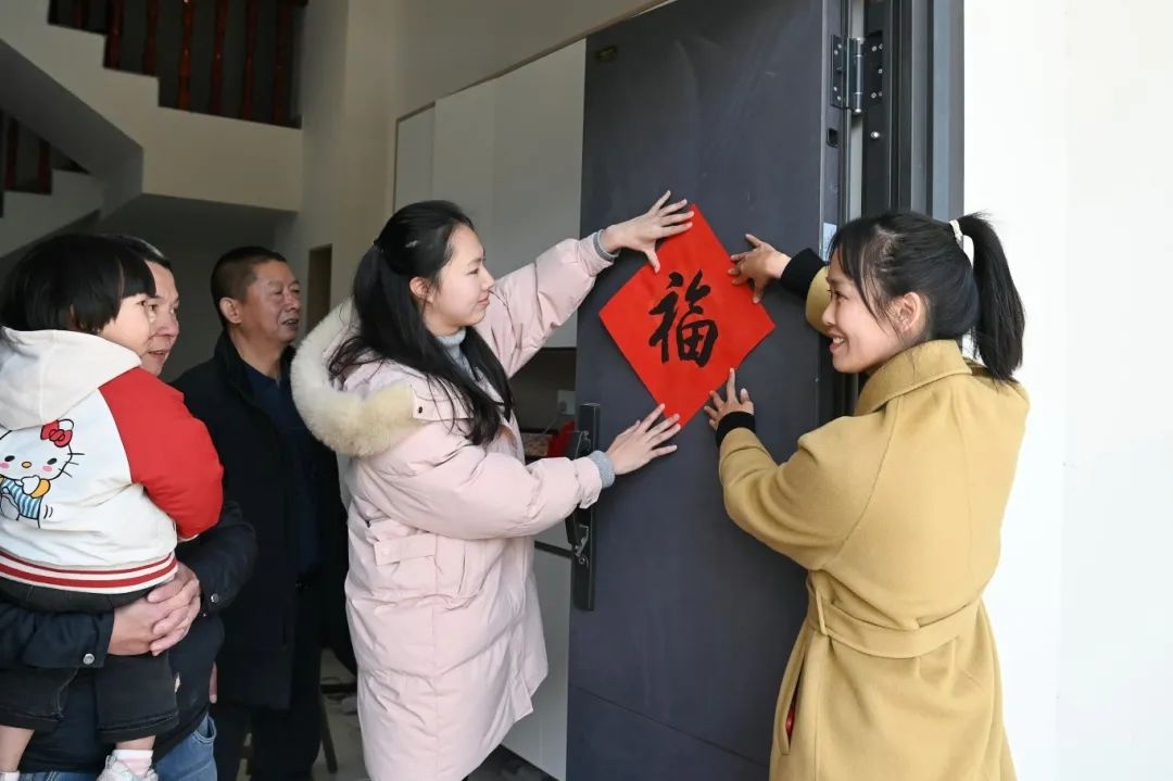2025乙巳蛇年春节，洋溪镇翰墨飘香送福活动，你准备好迎接福气了吗？  第3张