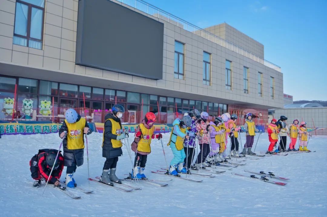 2024年吉林省全民健身活动盛大开启！你准备好加入这场冰雪盛宴了吗？  第4张