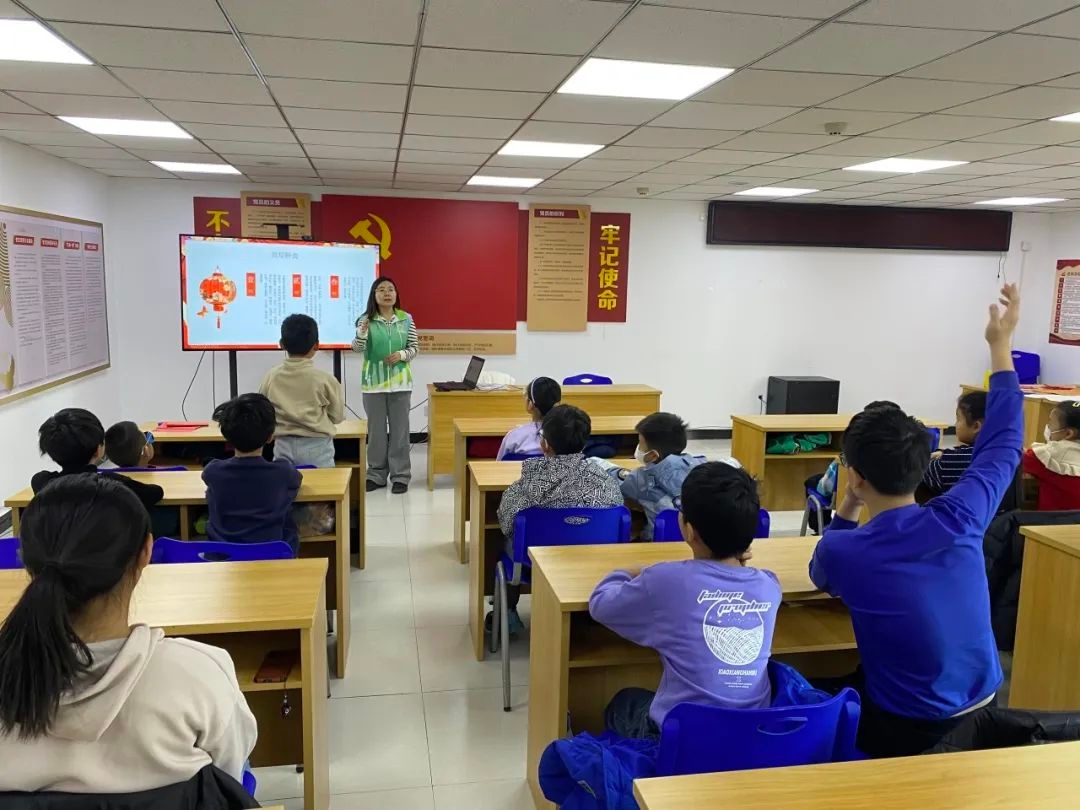 你知道拓印的奥秘吗？东丽区青少年事务社工带你体验非遗美学，共绘幸福年  第5张