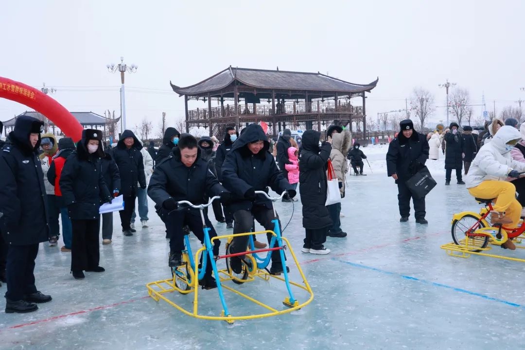 镇赉县公安冰雪运动会大显身手！他们如何在雪地上划出美丽弧线？  第2张