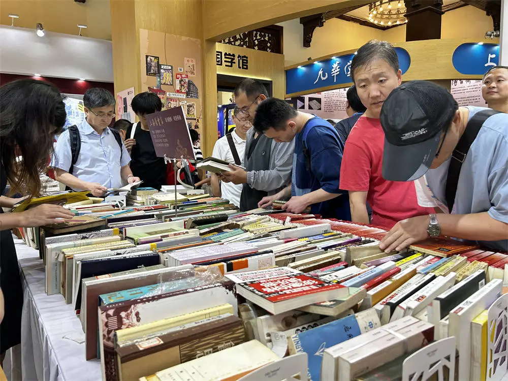 旧书市场复兴！文庙书市的快乐回来了，你准备好淘书了吗？  第1张
