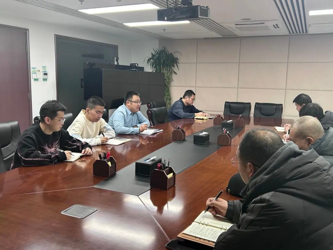 春节将至，城市管理办公室如何确保道路安全与环保？揭秘背后的严格部署  第3张