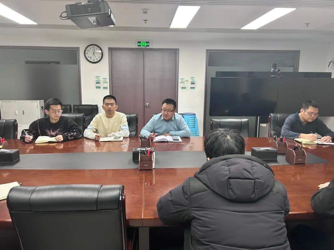 春节将至，城市管理办公室如何确保道路安全与环保？揭秘背后的严格部署  第4张