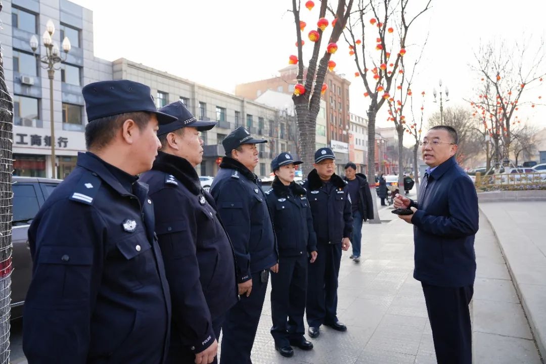 文水县副县长闫志斌如何确保春节安全？实地调研火车站、医院等关键场所  第2张
