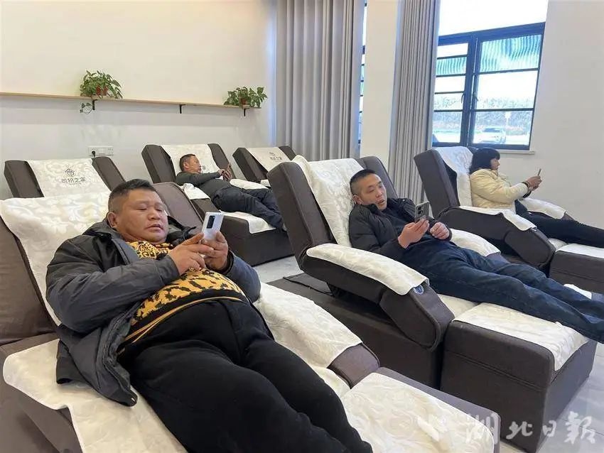 湖北双溪服务区凭什么获评全国5A司机之家？揭秘春运焕新升级后的惊人变化  第3张