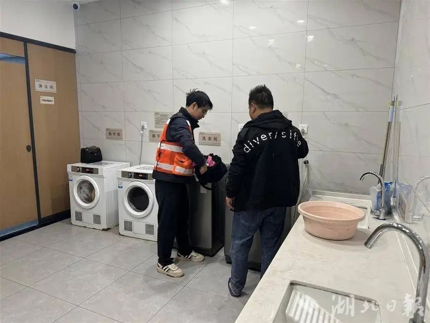 湖北双溪服务区凭什么获评全国5A司机之家？揭秘春运焕新升级后的惊人变化  第6张