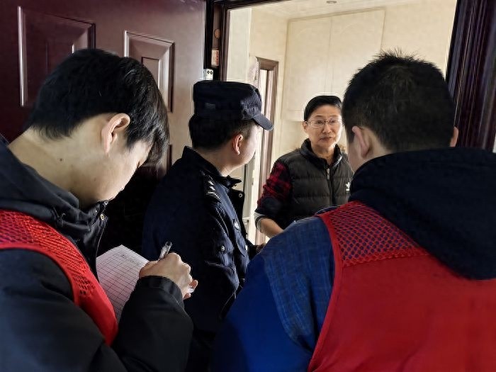 河北派出所如何通过常态化走访提升群众安全感？揭秘背后的行动