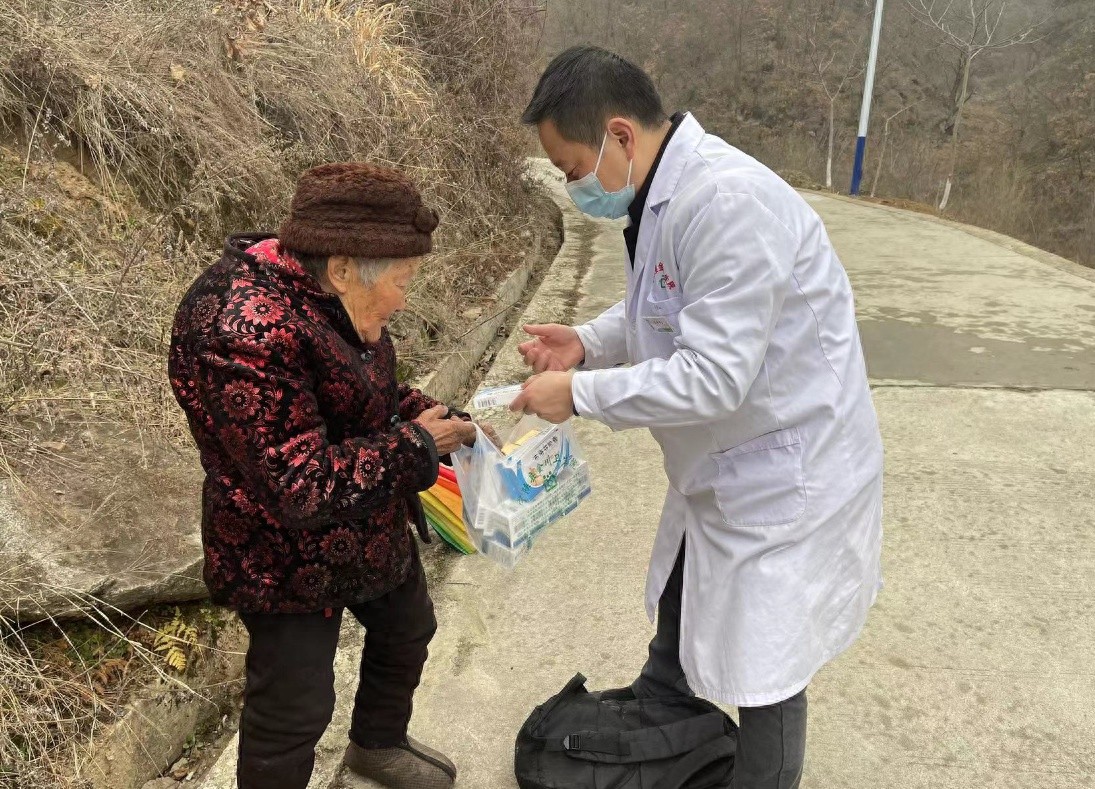 宁陕县553名大骨节病患者迎来健康奇迹，偏远山村不再被遗忘