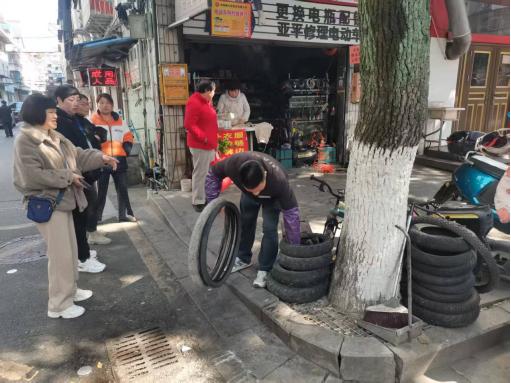 东银苑区域大变样！占道经营问题如何彻底解决？  第3张