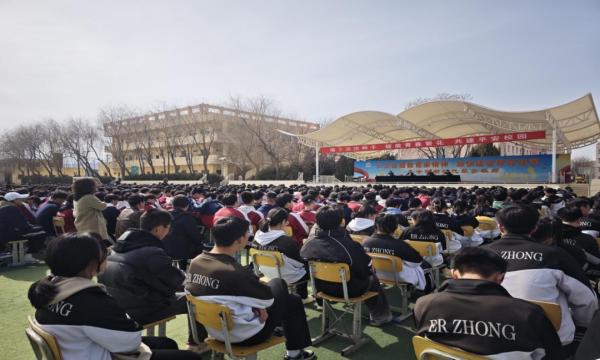 如何让青少年远离犯罪？榆中县这场讲座给出了答案  第2张