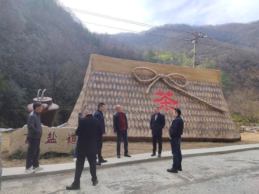 十八里长峡如何成为鄂渝陕的生态康养旅居天堂？揭秘天池花海的绝美风景  第3张