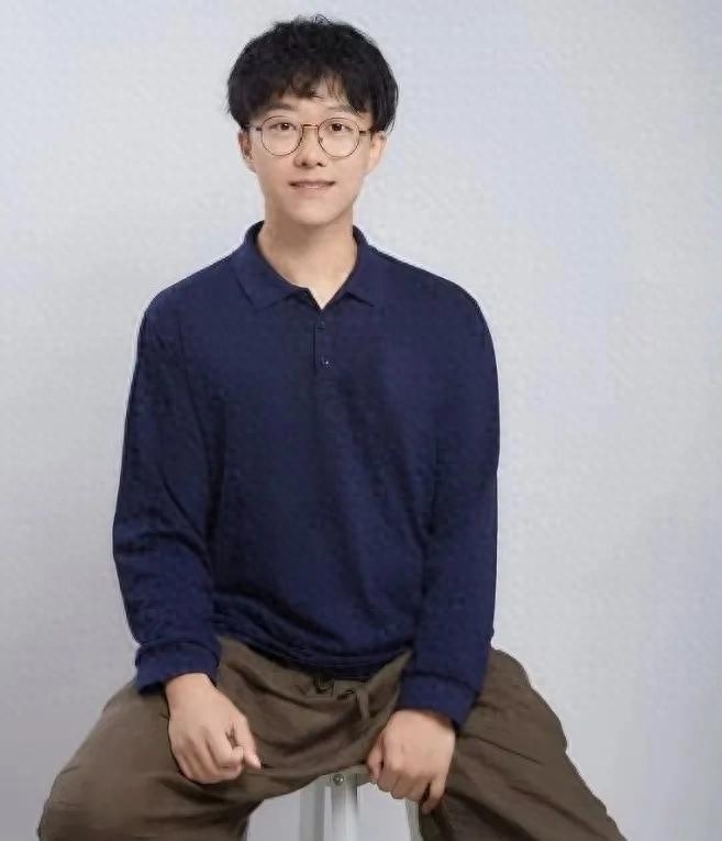 北大才子转行正骨师，月入百万的背后竟有惊人故事！你猜到了吗？