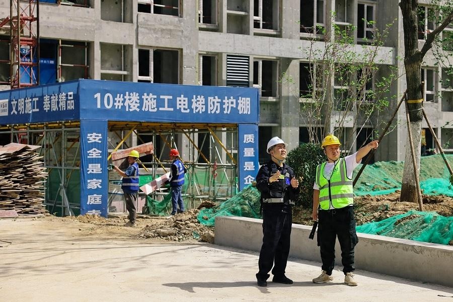 民警上门安全检查，企业安全从此无忧！他们是如何做到的？