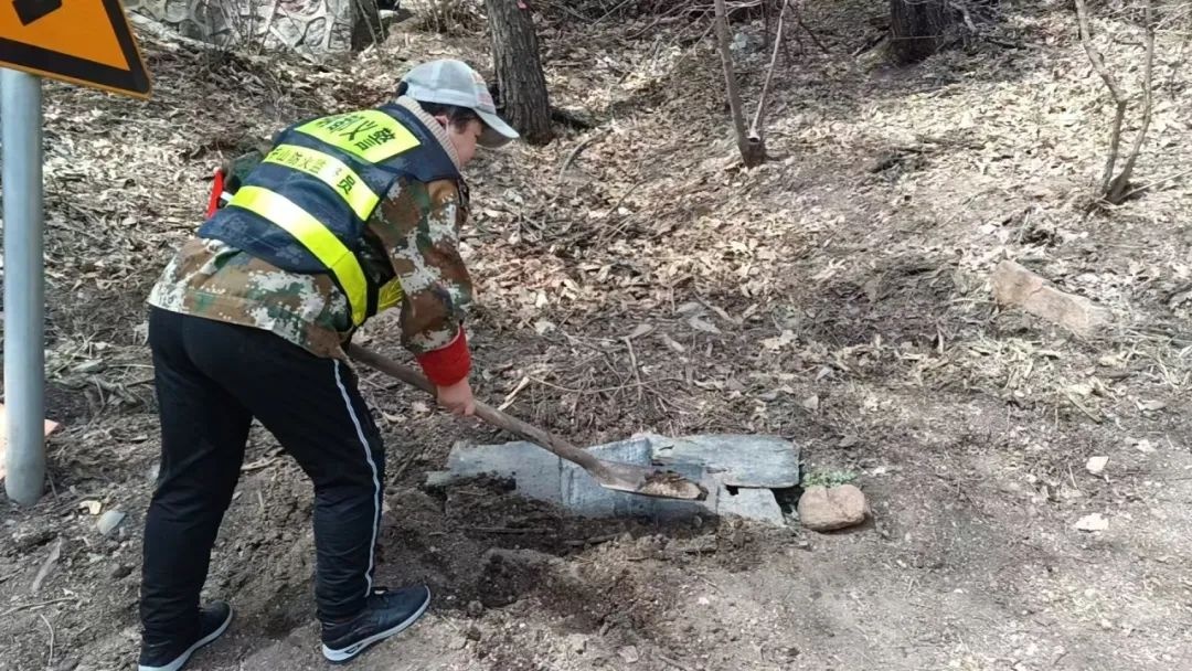 警民联手守护千山景区，义警力量如何让游客更安心？  第7张