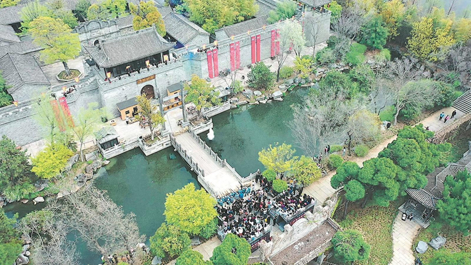 探秘皖北豫园！尤家花园竟藏72棵梅花桩，春日江南之美你见过吗？  第1张