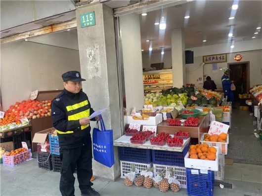 你的店招安全吗?忽视检修可能危及生命和城市形象 第2张 你的店招安全吗?忽视检修可能危及生命和城市形象 第2张