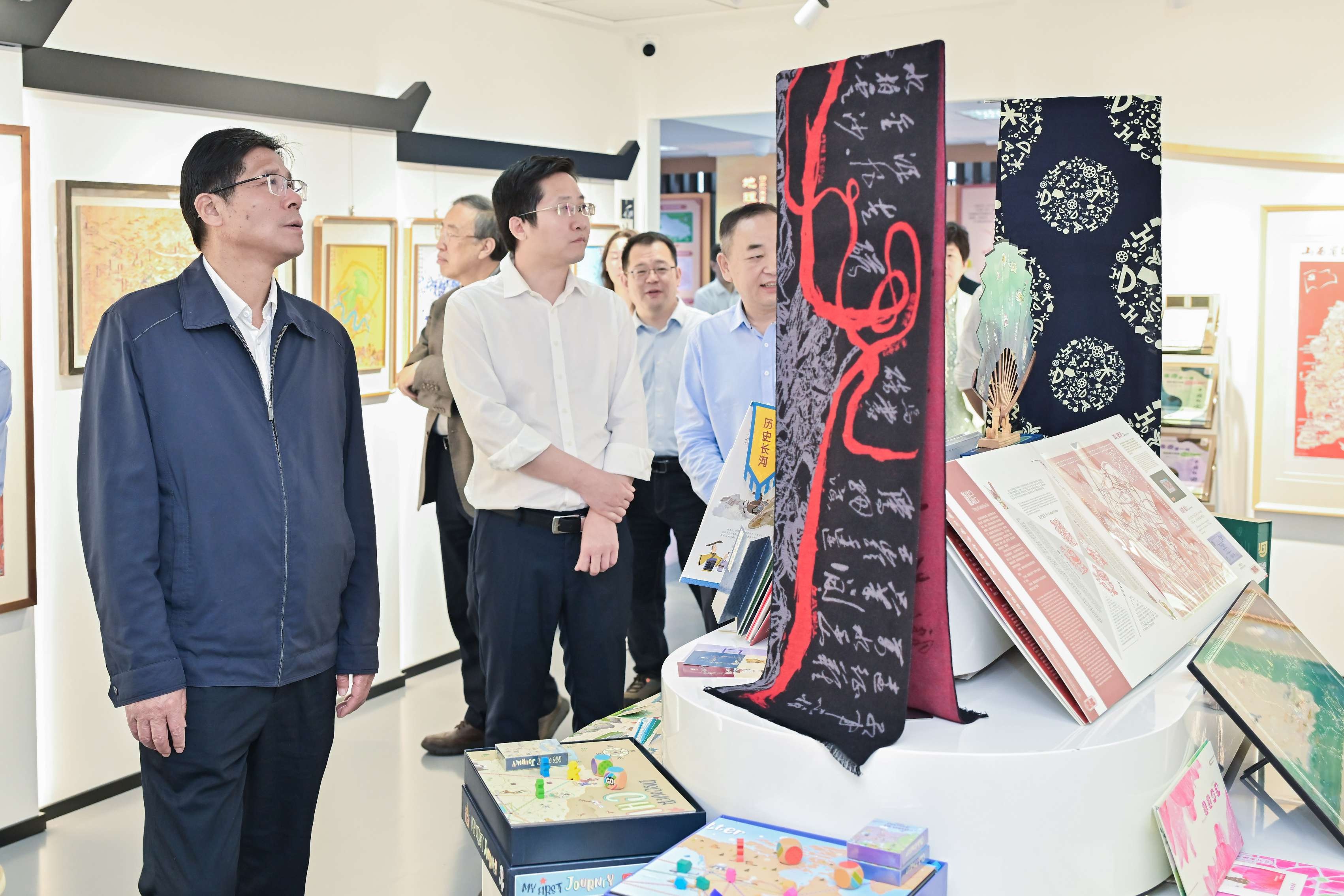 湖北省地图科普展厅震撼开馆！你想知道地图背后藏着哪些不为人知的科技秘密吗？