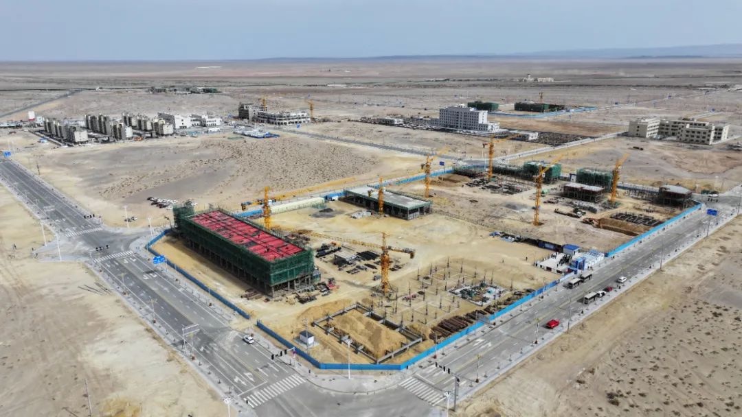 肃北县 2025 年项目建设现场推进会举行！是如何促经济发展的？  第3张