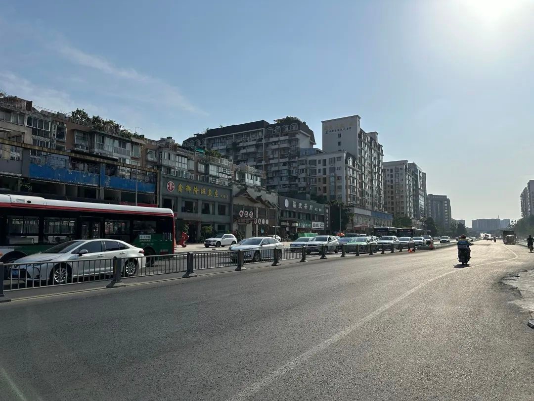成都轨道集团大力推进建设，围挡拆除成效显著？速度惊人  第3张