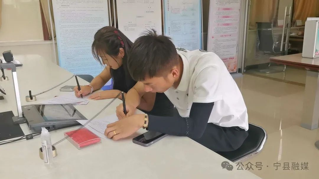 520领证日新人幸福满满！摒弃高额彩礼，真爱能否战胜金钱？  第3张