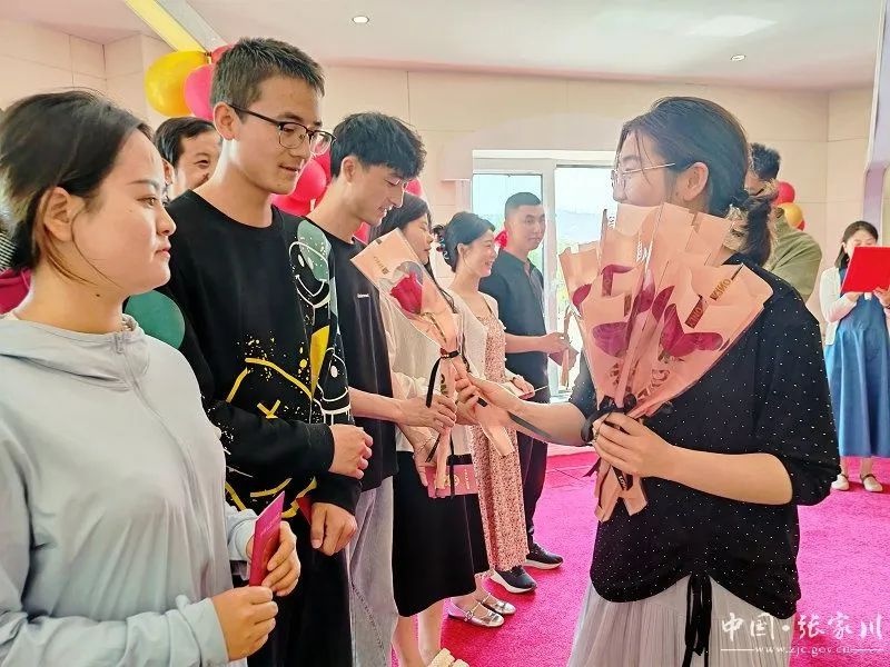 520集体领证！抵制高额彩礼，这场活动意义何在？  第5张