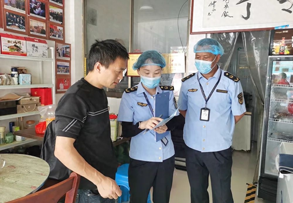 月销1000+的本土餐饮后厨啥样？顾客能放心下单吗？