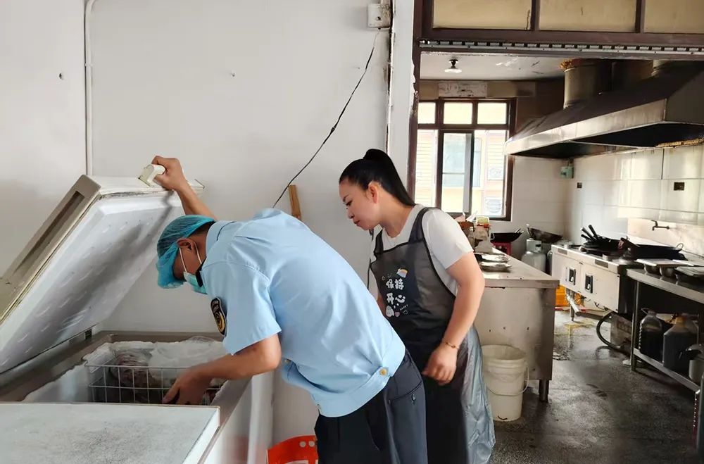 月销1000+的本土餐饮后厨啥样？顾客能放心下单吗？  第3张