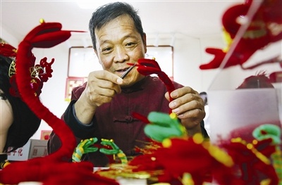 传承百年的尚记真丝绣绒制作技艺，小满时节选丝有何讲究？