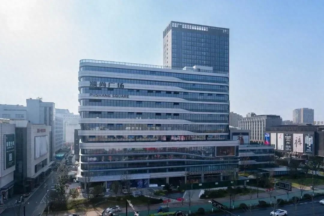 免费开放至6月30日！濮尚广场停车场试运行，能缓解停车难？