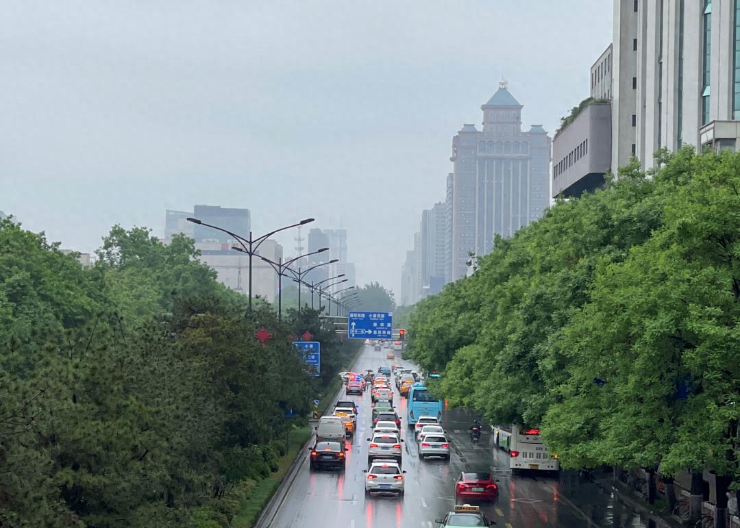 陕西多地高温直呼热！热！热！退烧雨要来？强对流预警需警惕
