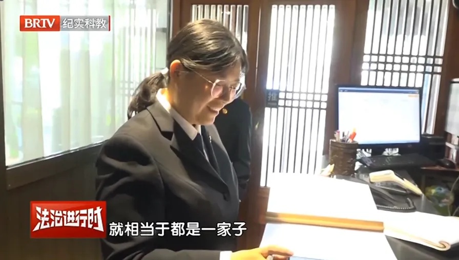 拖欠工资还叫嚣10年不还钱！这餐饮公司究竟啥来头？  第2张