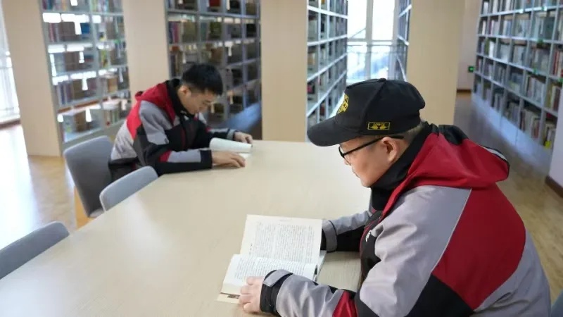 2025年快递从业青年服务月活动启动，暖心大礼包等你来领  第6张