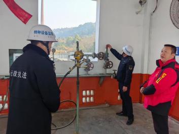 年关守护专项行动：湘潭县市场监督管理局如何确保你的春节安全无忧？  第2张