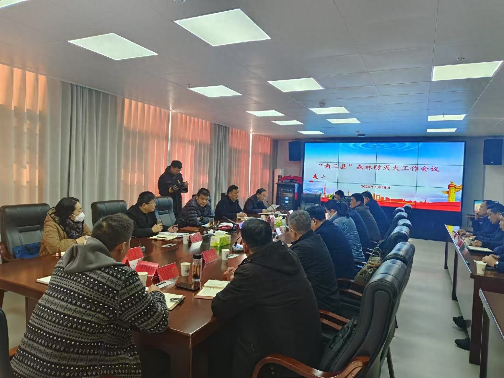 咸宁市森林防灭火形势严峻！如何应对冬季高温少雨和春节用火高峰？  第1张