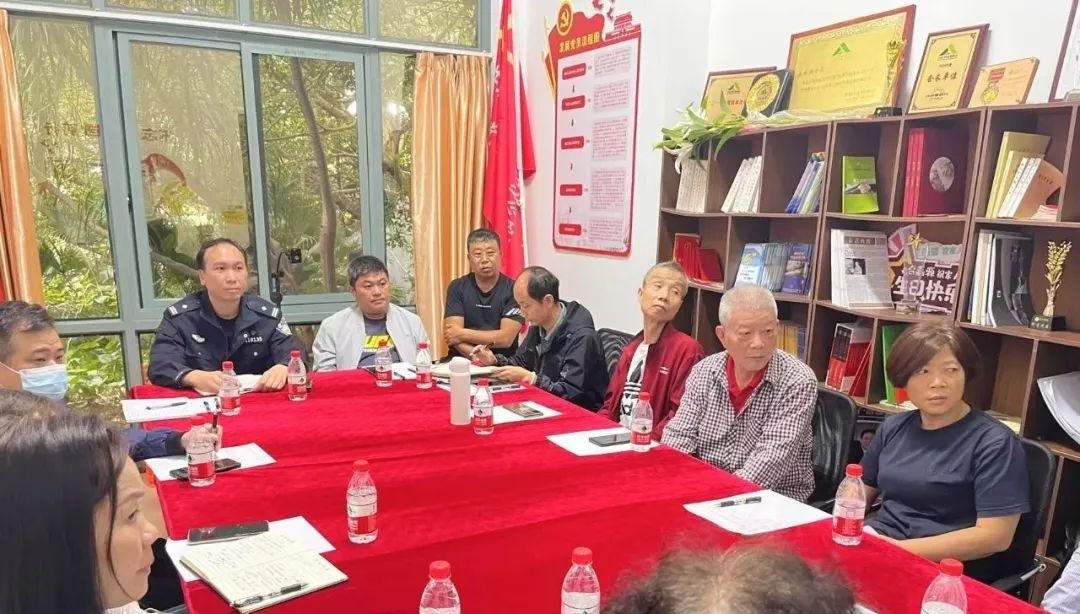 春节将至，候鸟老人如何守护自己的钱袋子？五指山警方紧急提醒  第2张