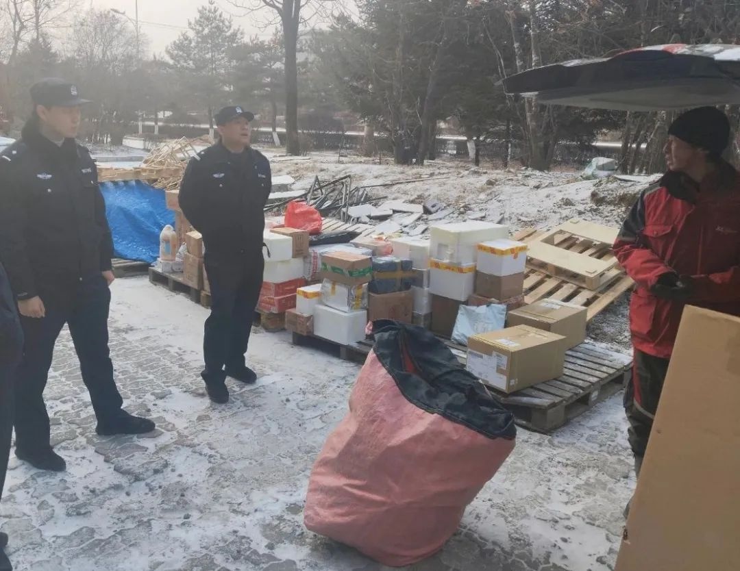 春节物流高峰来临，新安派出所如何确保寄递安全？全面检查揭秘  第4张