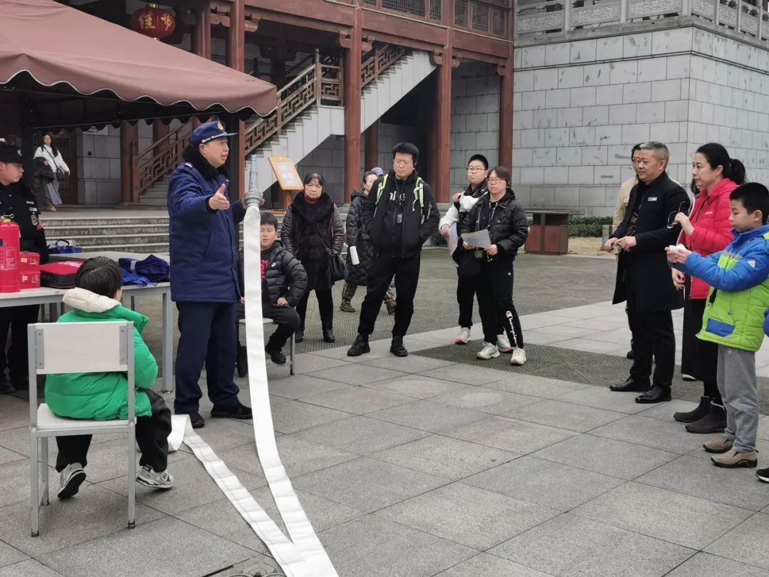 春节期间如何确保景区安全？大足区消防救援局这样做  第3张
