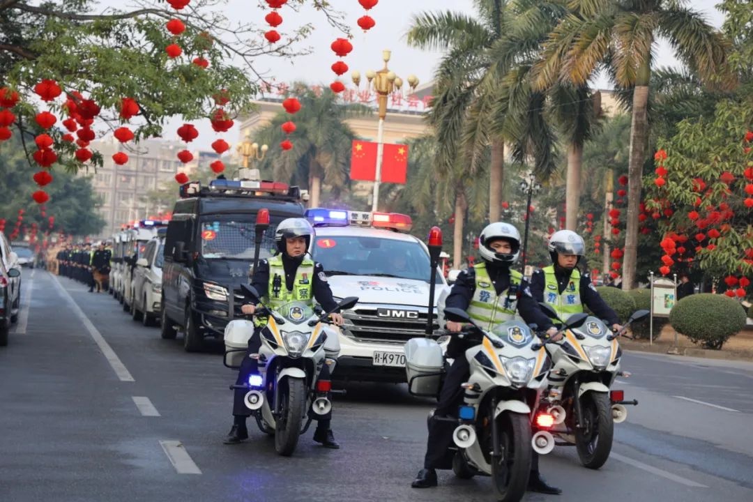 2025年春节，兴业县如何确保全县人民平安祥和？社会治安巡逻启动  第4张