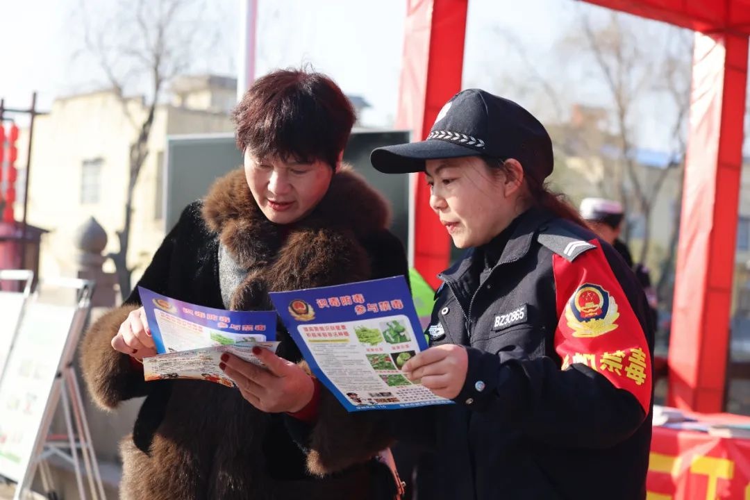 亳州警方如何通过三下乡活动，让法治知识深入人心？  第4张