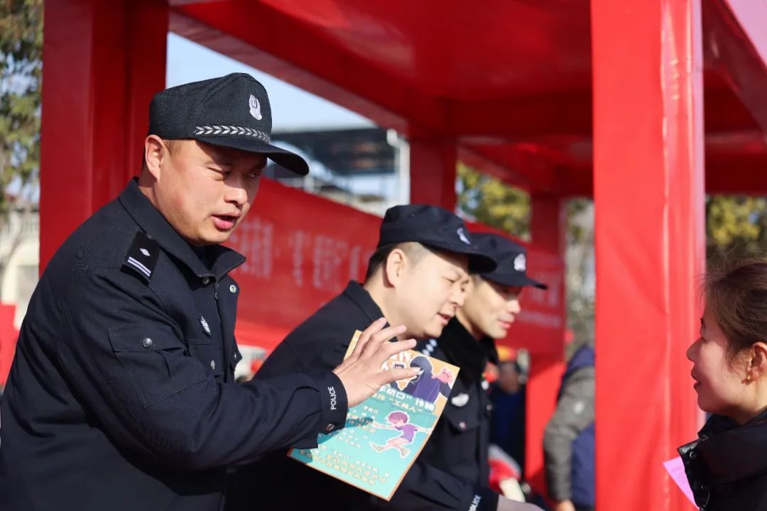 亳州警方如何通过三下乡活动，让法治知识深入人心？  第5张