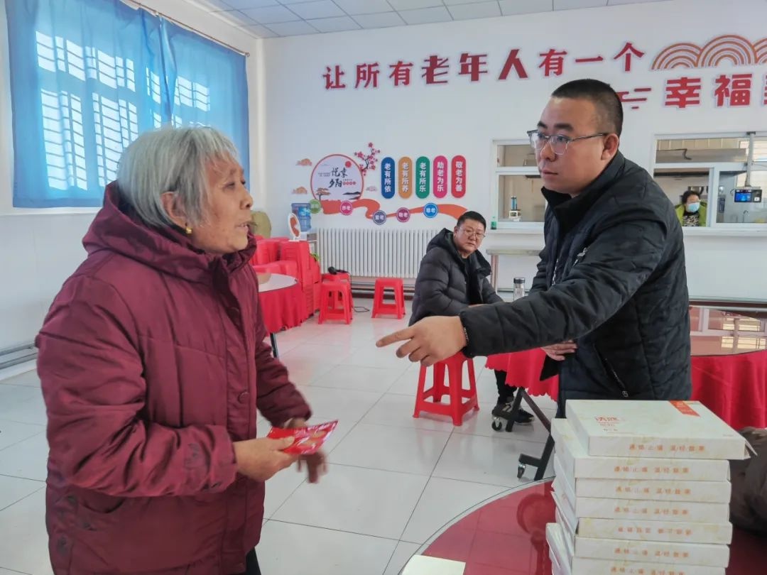 75岁赵奶奶笑开花！三甲镇这场义务理发活动为何如此暖心？  第5张