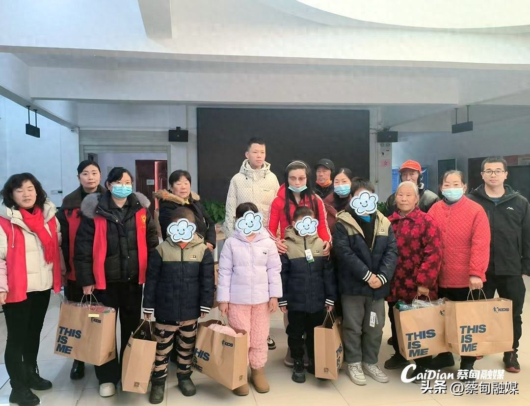 蔡甸区如何用一件羽绒服温暖206名困难青少年的寒冬？  第1张