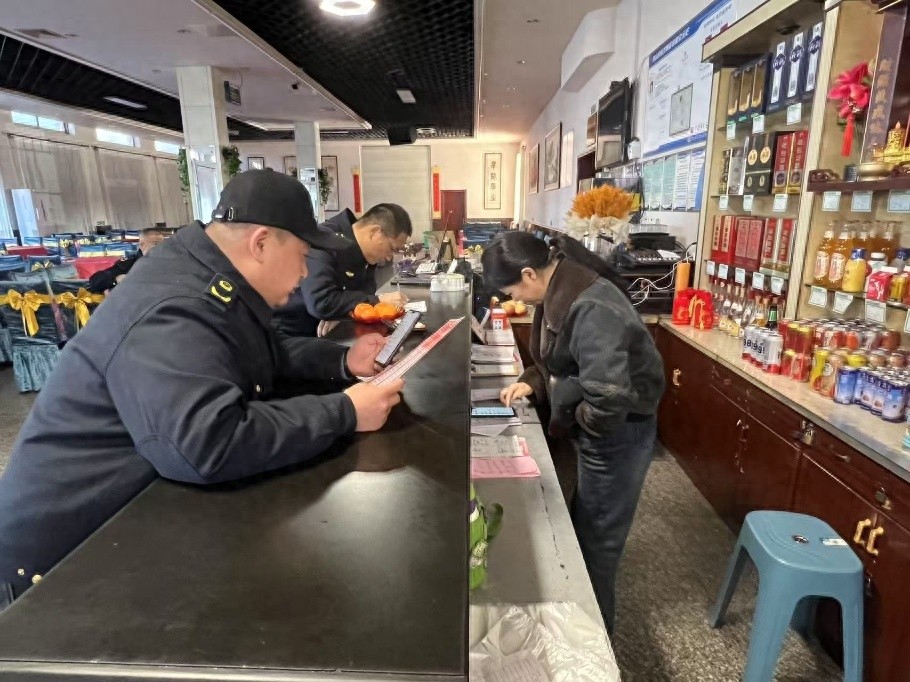 年夜饭预定热潮来袭，你确定你的年夜饭安全吗？市场监管部门全面检查，保障你的春节大餐