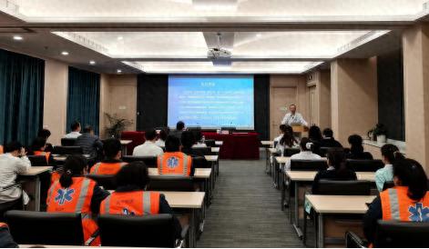 2024年医疗中心表彰大会：谁将荣获先进集体和先进个人称号？  第1张