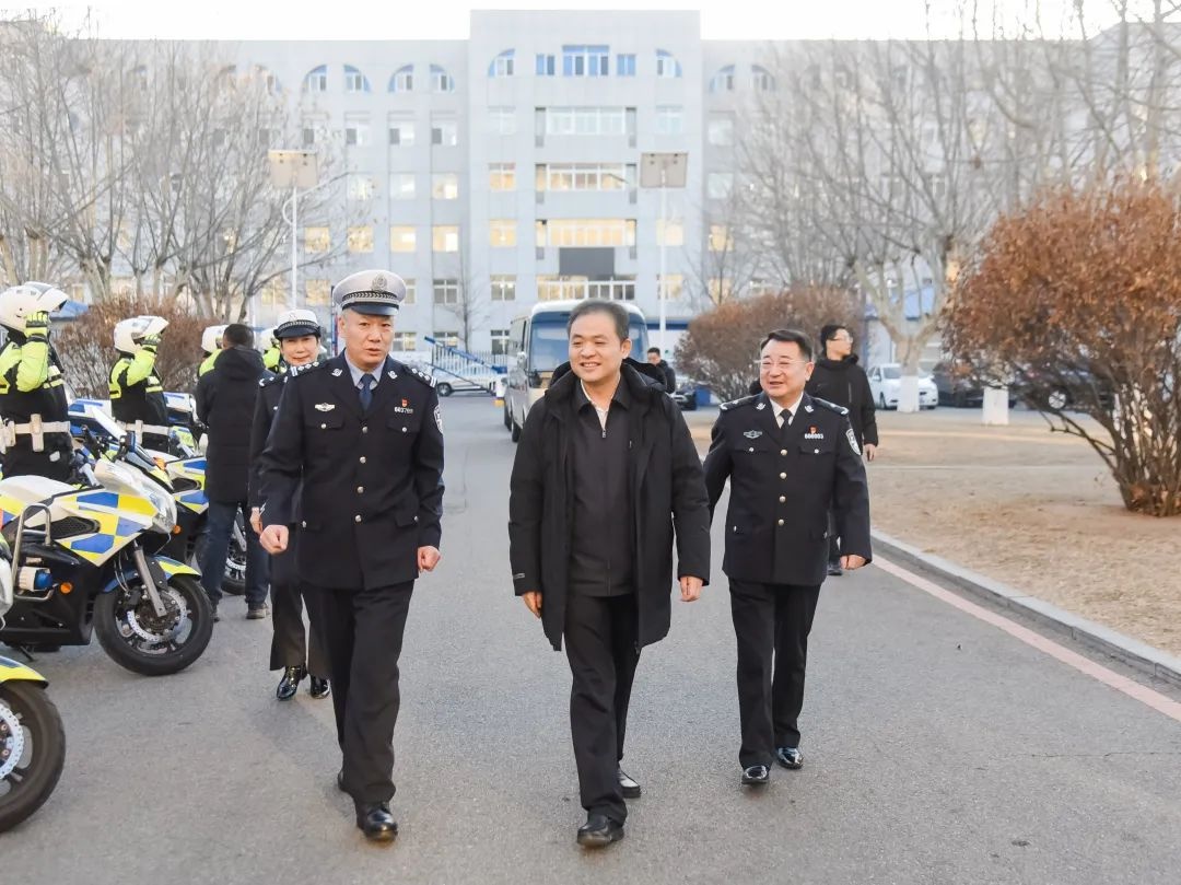 市长蒋冰亲临一线，节日安全如何保障？揭秘背后的民生大计  第2张