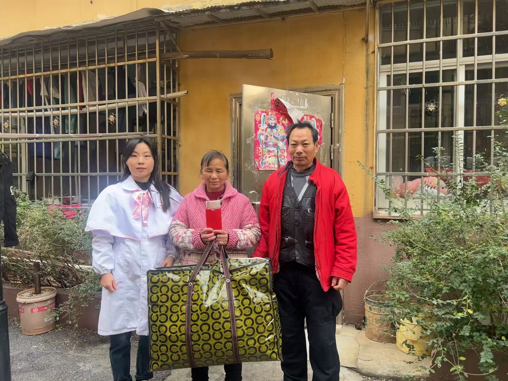 2025年抚州送温暖活动：400余人受益，爱心物资大派送！你参与了吗？  第11张
