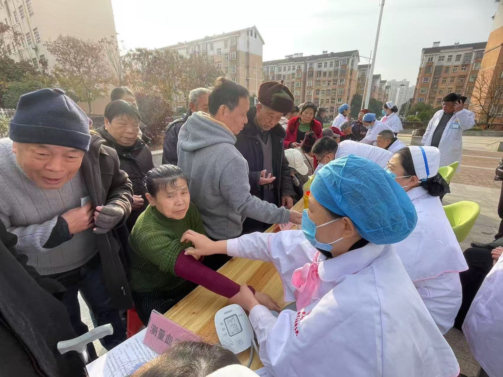 2025年抚州送温暖活动：400余人受益，爱心物资大派送！你参与了吗？  第3张