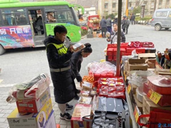 春节安全大检查！绵虒镇如何确保节日食品与消防安全？