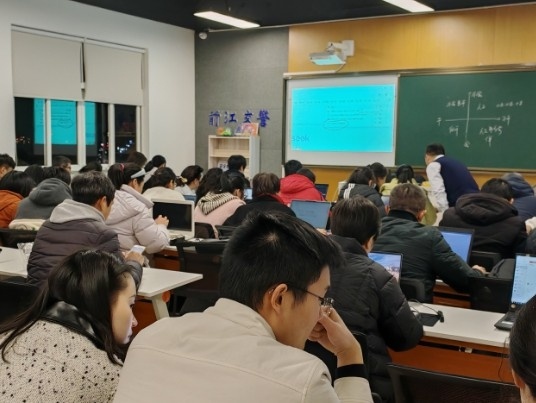 江北智工之家2025公益乐学上线！AI办公、易筋经、非洲鼓等你来体验，你还不快来报名？  第2张